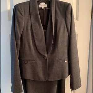 2 piece suit set ⭐️ NWT ⭐️ blazer & skirt